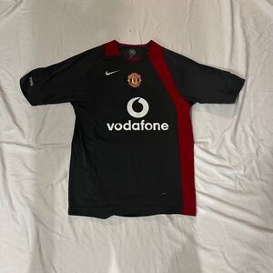 Manchester United 2004/05 Training Soccer Jersey